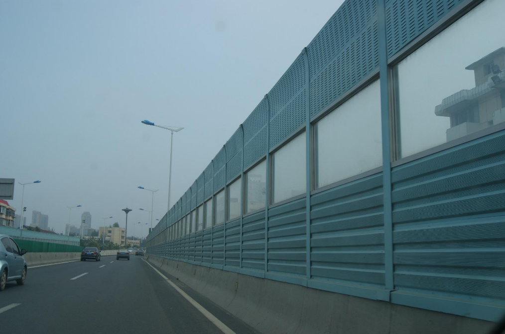 錦州道路噪音治理工程；錦州高速隔聲屏障